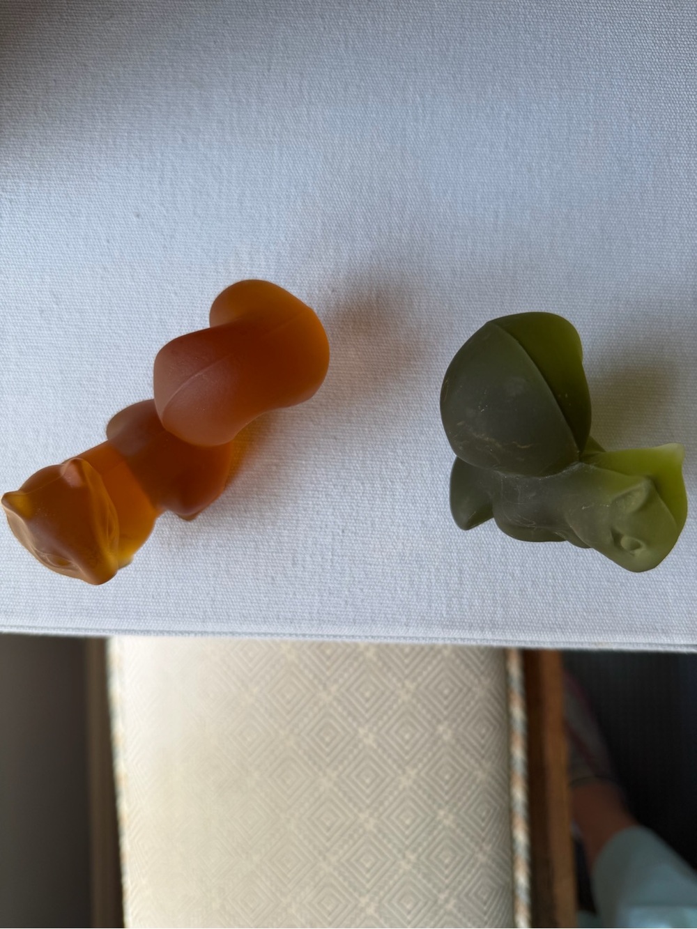 VTG Fostoria Glass Squirrel Figurine - Orange and Green (2) - Picture 8 of 8